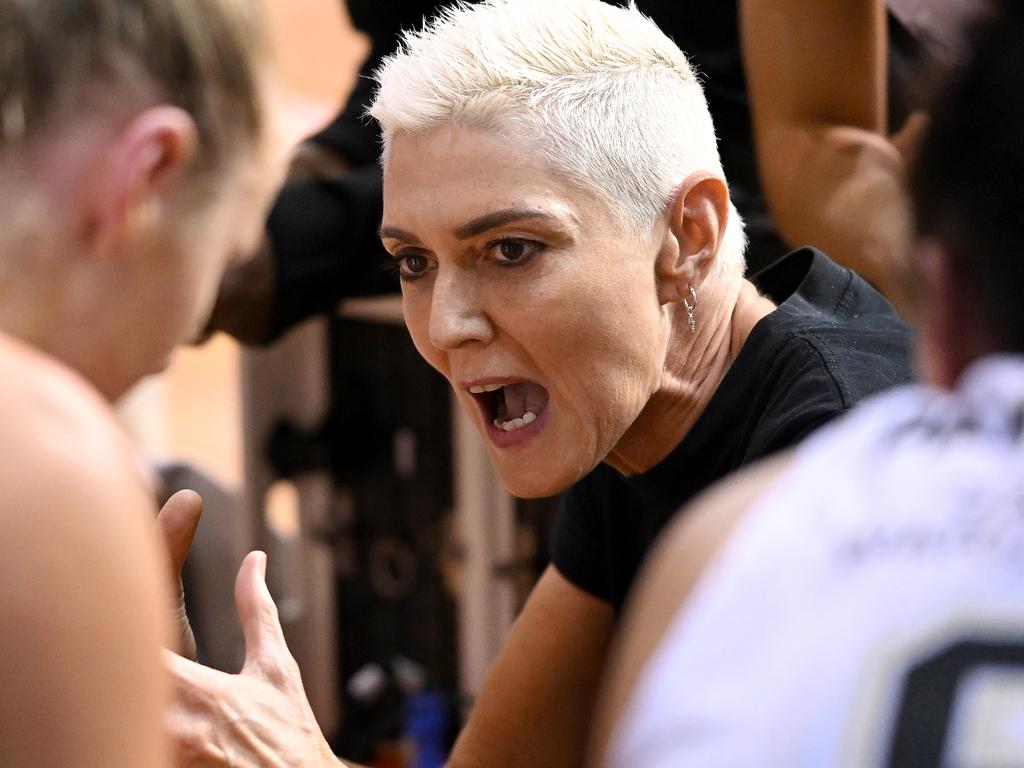 Shelley Gorman as head coach of the Sydney Flames in 2023. Picture: Morgan Hancock/Getty Images
