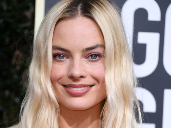 Australian actress Margot Robbie arrives for the 77th annual Golden Globe Awards on January 5, 2020, at The Beverly Hilton hotel in Beverly Hills, California. (Photo by VALERIE MACON / AFP)