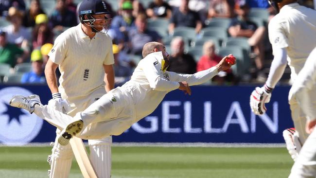 Nathan Lyon took one of the great catches to dismiss Moeen Ali.