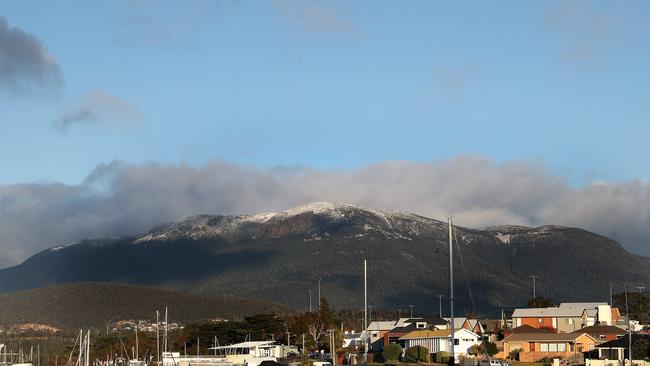 Snow on kunanyi/Mount Wellington. Picture: Nikki Davis-Jones