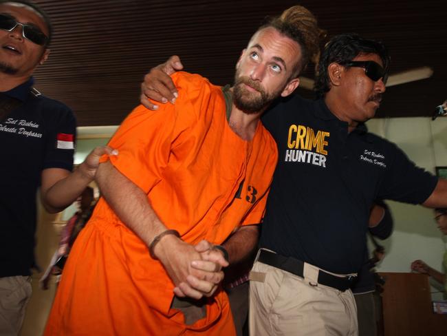 British man David Taylor repeatedly smashed a beer bottle into a Bali police officer’s head until the bottle broke in what Bali police allege was a violent bashing that killed the officer. Picture: Lukman S.Bintoro