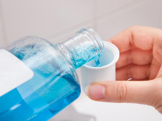 If you suffer from dandruff, don't consider mouth wash as a solution.