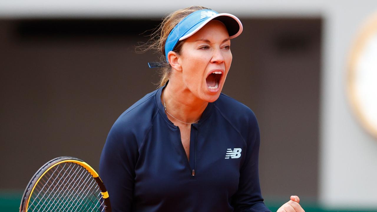 Danielle Collins of the US had a strange blow-up during her French Open quarter-final defeat.