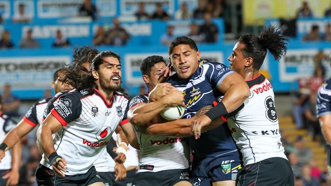 The Cowboys’ comeback against the Warriors fell short in Townsville. (AAP Image/Michael Chambers)