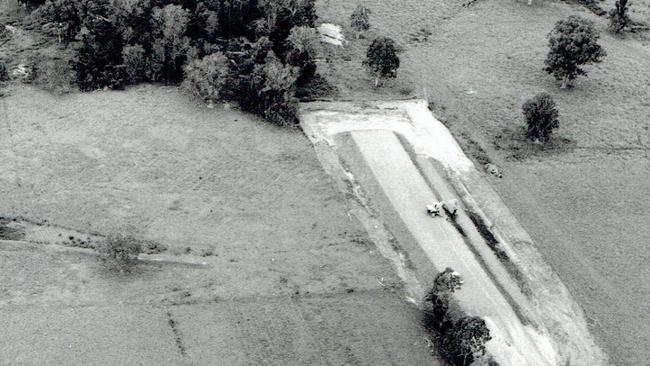 1993 — The Gold Coast rail line under construction at Pimpama near Jacobs Well Road crossing.