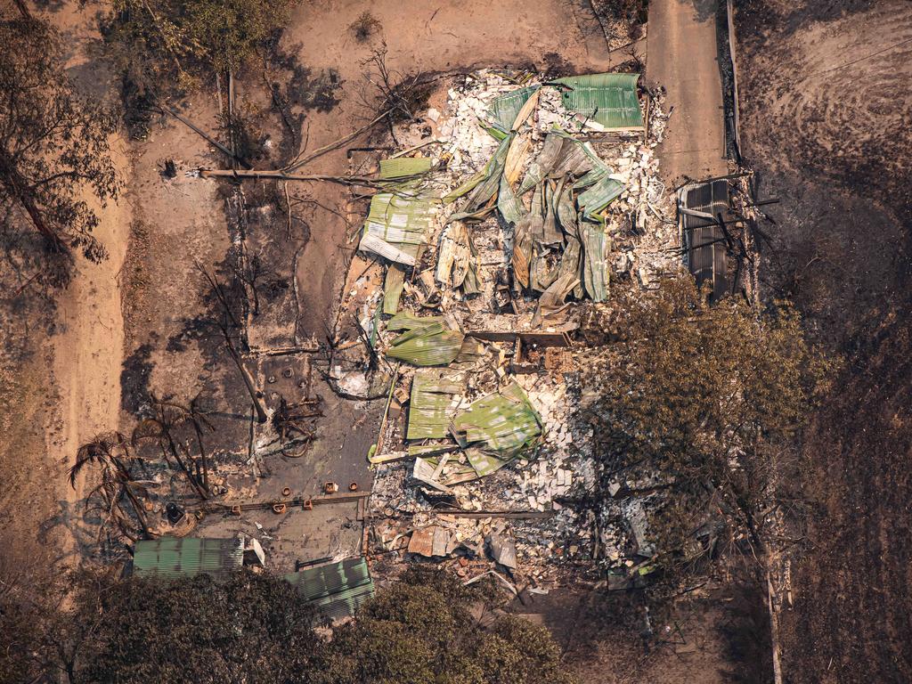 Pictures Of Australian Bushfires In NSW, Victoria, SA: Animals Dead ...