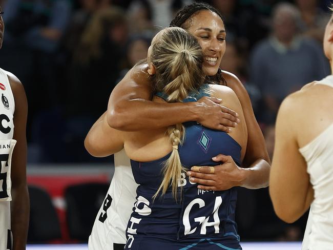 MELBOURNE, AUSTRALIA - JUNE 12: Geva Mentor of the Magpies and Kimberley Borger of the Vixens hug after the round 13 Super Netball match between Melbourne Vixens and Collingwood Magpies at John Cain Arena, on June 12, 2023, in Melbourne, Australia. (Photo by Daniel Pockett/Getty Images)