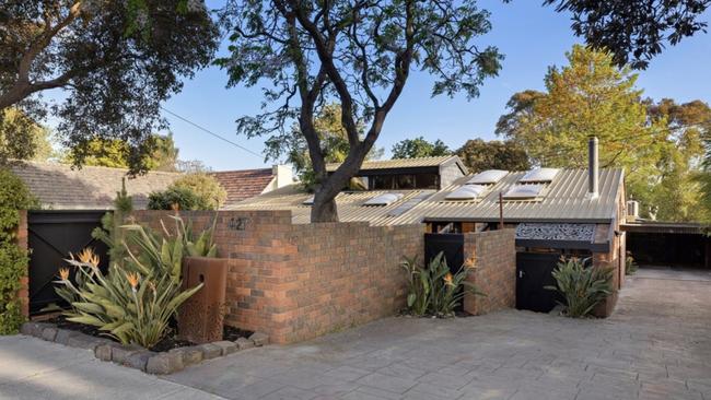 The successful bidders fell in love with the property on first inspection.