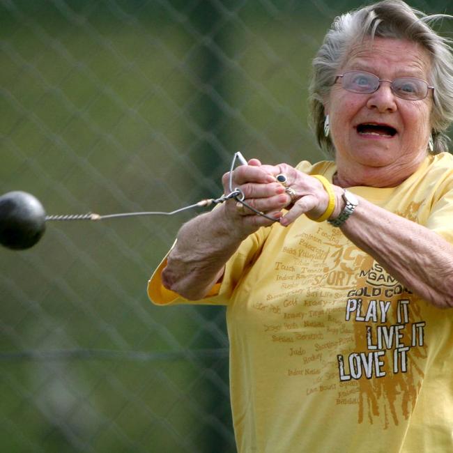 News BCM 10.10 .06 Elly Rapkay 80 ,practices er hammer throwing in preparation for next month’s Pan Pacific Masters Games 4-12 November ,2006 to be held on the Gold coast . pic Nathan Richter