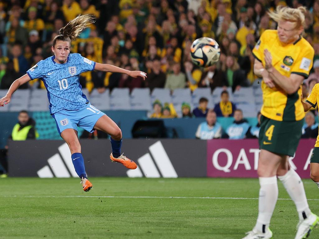 Ella Toone scores to put England up 1-0. Picture: Brendon Thorne/Getty Images