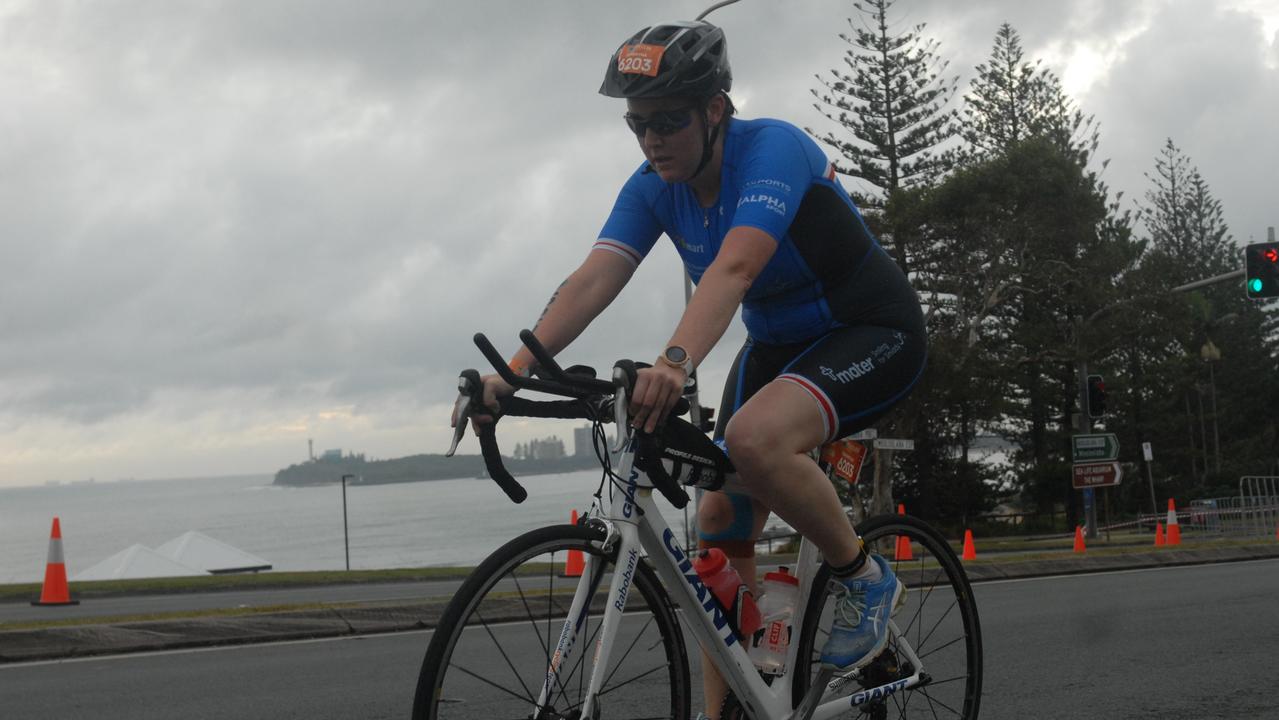 Action from the sprint event at the 2023 Mooloolaba Triathlon.