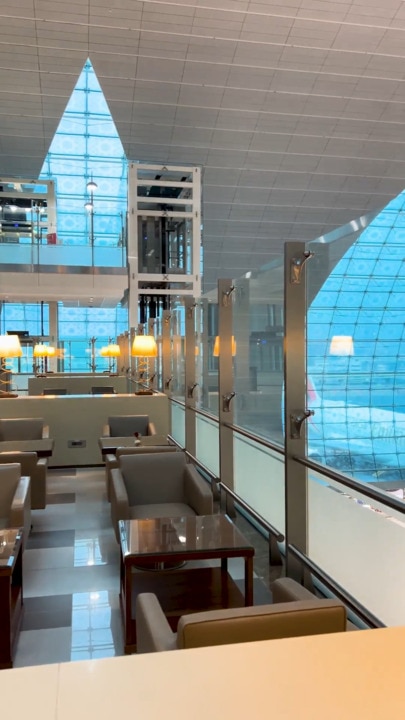 We checked out the Emirates First Class Lounge in Dubai