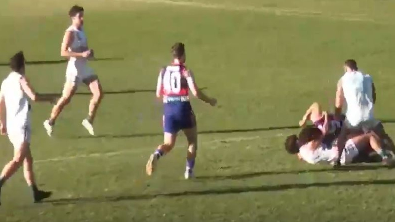 Queenscliff's Che Durran was reported for striking Geelong Amateur's William Simson. Picture: AFL Barwon TV.
