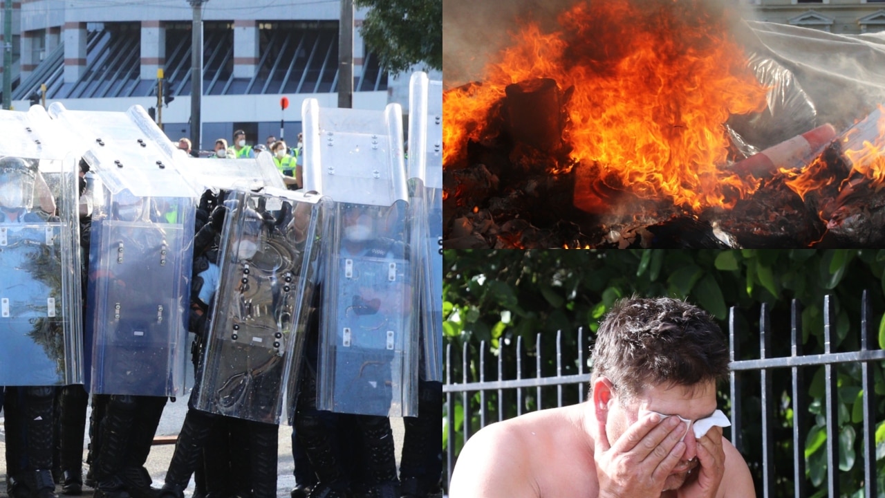 Anti-vaccination protesters riot with police outside NZ parliament