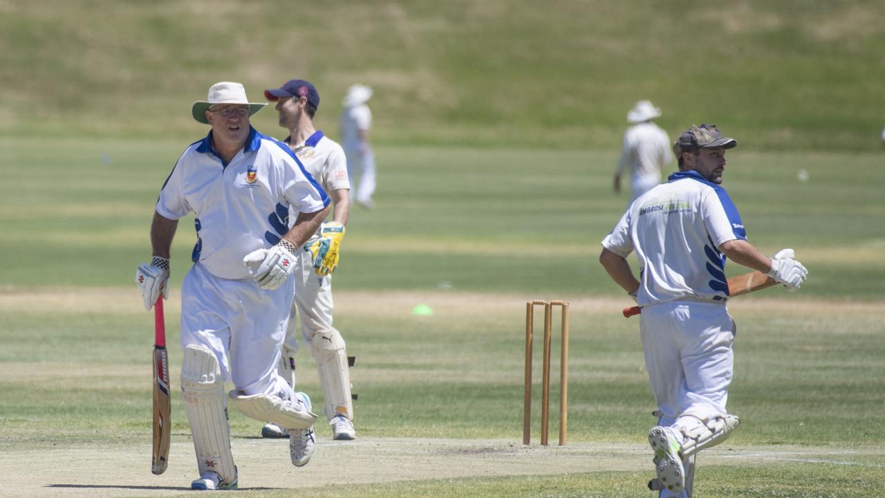 John Littleproud bats for Uni. Northen Brothers Diggers vs Uni, reserve grade cricket. Saturday, November 26, 2022. Picture: Nev Madsen.