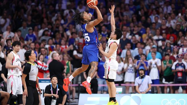 The controversial foul call. Picture: Gregory Shamus/Getty Images