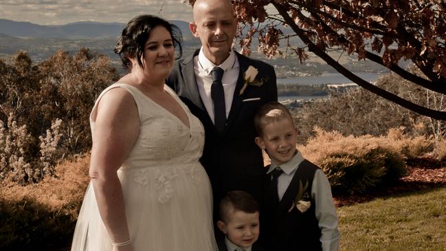 Kelly and Chris McDermott on their wedding day with sons Noah and Oliver