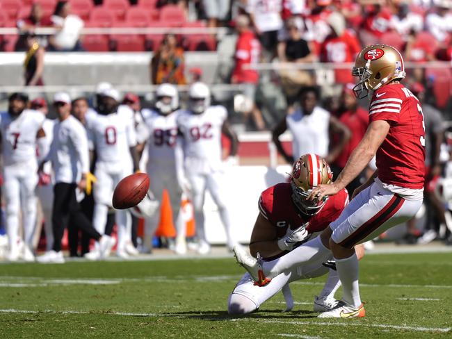 Mitch Wishnowsky slots a field goal for the Niners. Picture: Getty