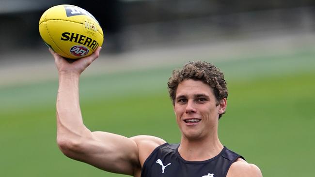 Charlie Curnow recovers with light duties at Carlton’s pre-season training.