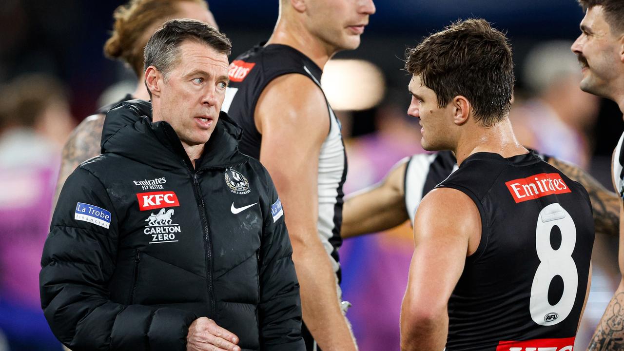 Craig McRae has a big headache. Photo by Dylan Burns/AFL Photos via Getty Images.