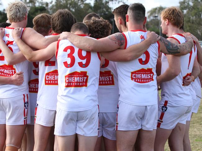 Olinda Ferny Creek players in the huddle. Pic: Facebook