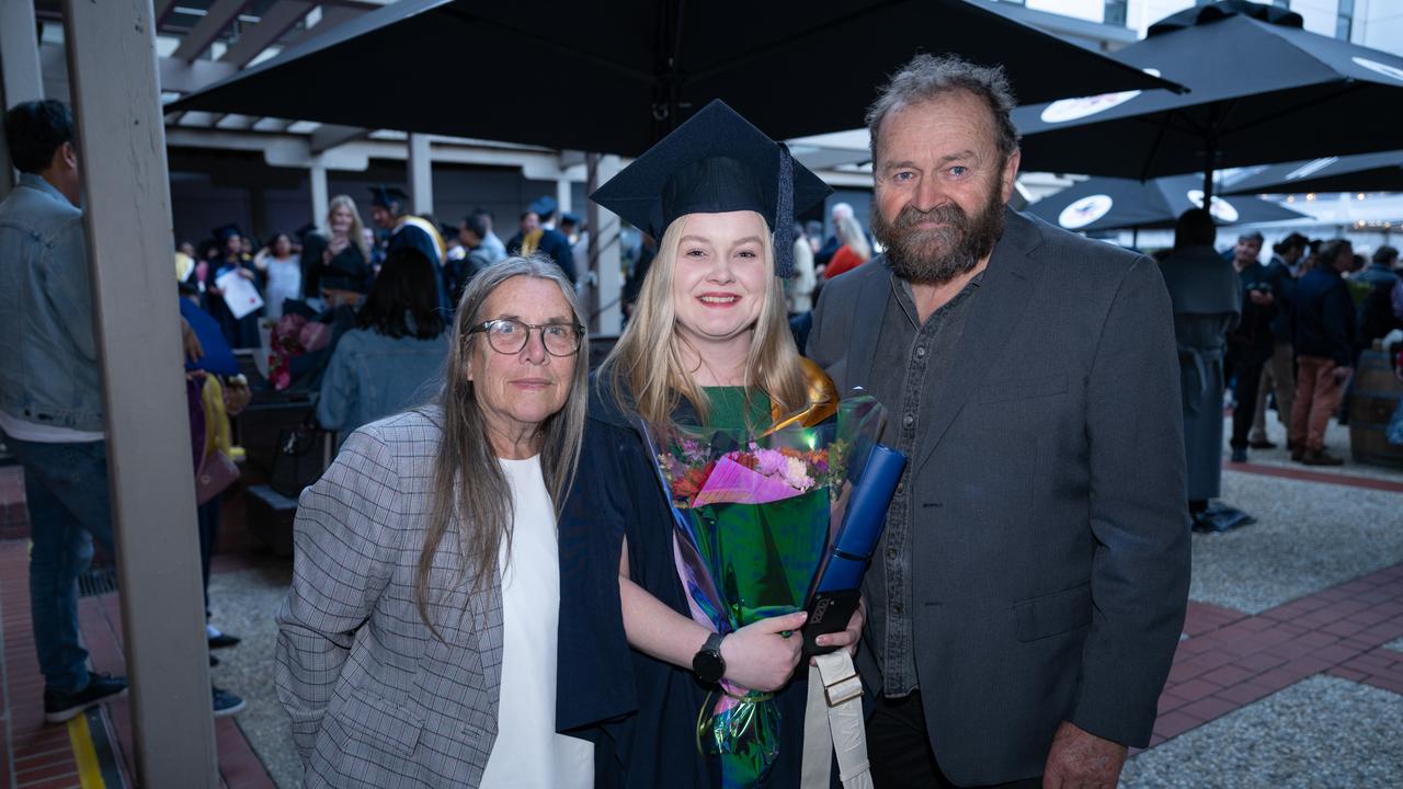 17-09-2024 Deakin University Bachelor of Commerce graduation. Jenny, Jaymee and Mick Ellis. Picture: Brad Fleet