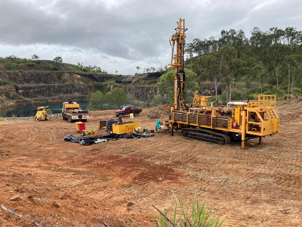 The diamond drill rig at Mount Chalmers.