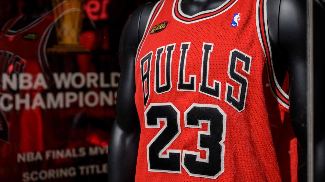 Jordan’s jersey sets new record price | KidsNews