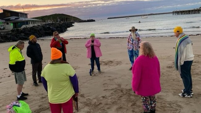 Fluro Fridays at the Coffs Harbour Jetty help people connect for improved mental health and to ease situational distress.