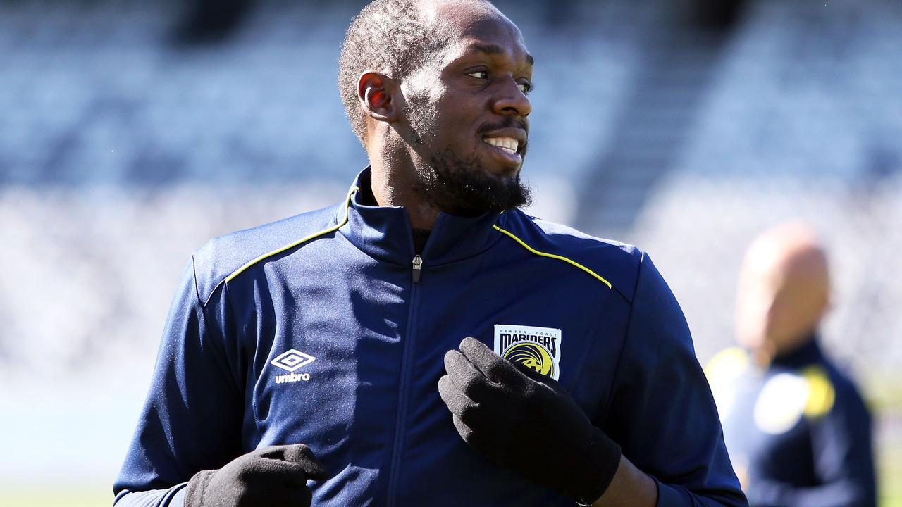 Olympic champion Usain Bolt trains for the first time for the Central Coast Mariners.