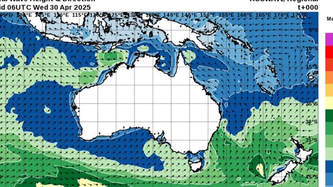 The Manly Ferry will not run this morning as huge swells around the Sydney Harbour batter boating conditions.