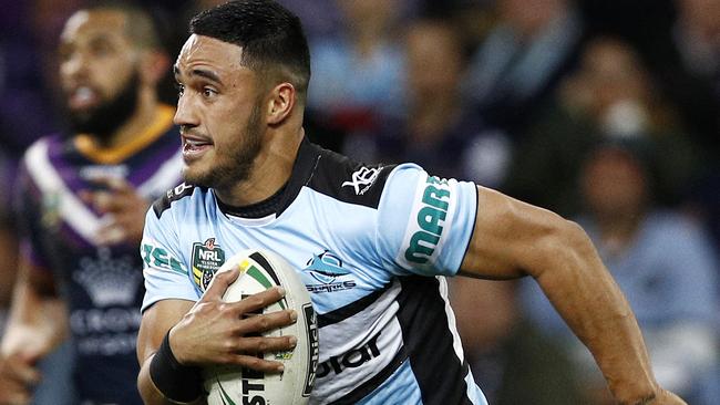 Valentine Holmes of the Sharks runs with the ball during the NRL Preliminary Final match between the Melbourne Storm and the Cronulla-Sutherland Sharks at AAMI Park in Melbourne, Friday, September 21, 2018. (AAP Image/Daniel Pockett) NO ARCHIVING, EDITORIAL USE ONLY