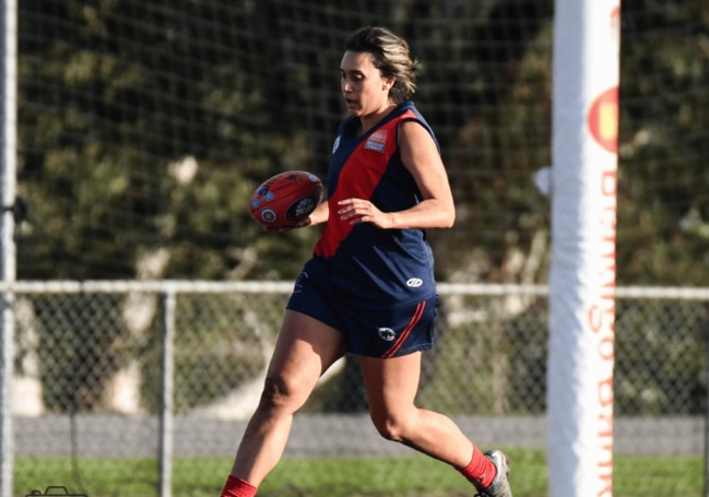 Linda Thorp in action for Diamond Creek Women's. Picture: Field of View Photography