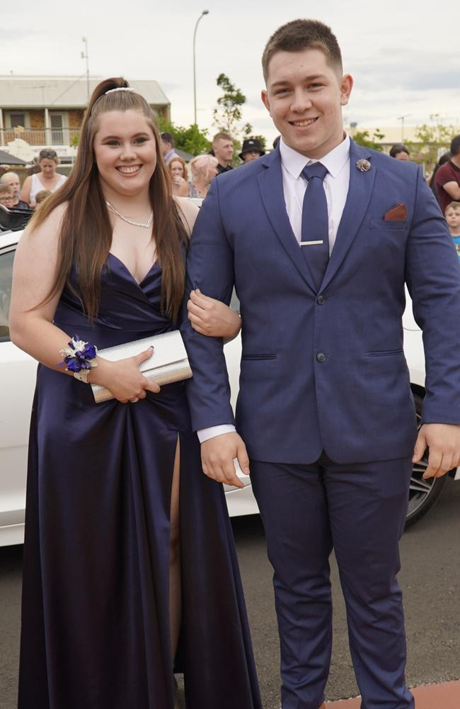 Jessica Aschmies and Dane Andersson arriving at the 2023 Kingaroy State High School formal.