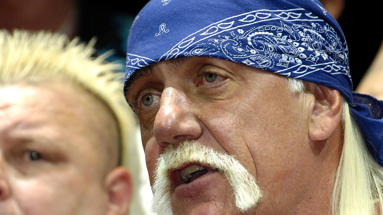 Hulk Hogan memamerkan bisep berusia 68 tahun, latihan gila, kumis, Terry Bollea