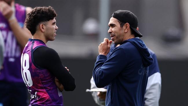 Betts chats to Tyson Stengle at Cats training this week. Picture: Michael Klein