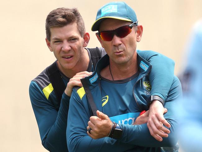 Captain Tim Paine and coach Justin Langer during the Australian cricket team training ahead of the third Test match against New Zealand at the SCG. Picture. Phil Hillyard