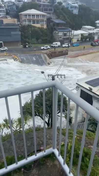 Cyclone Alfred wreaks havoc Currumbin Beach