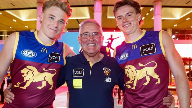 Brisbane Lions coach Chris Fagan with first round draftees Levi Ashcroft and Sam Marshall. Picture: Michael Willson/AFL Photos via Getty Images