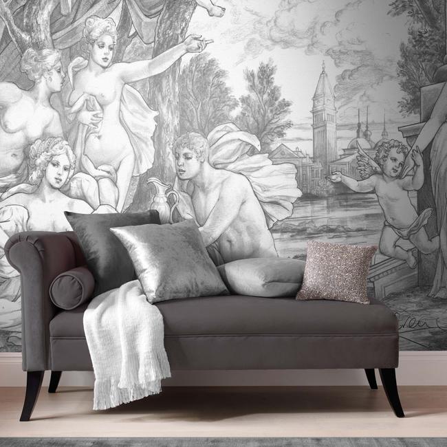 While Laurence’s Prosecco (above) is inspired by the Baroque period.