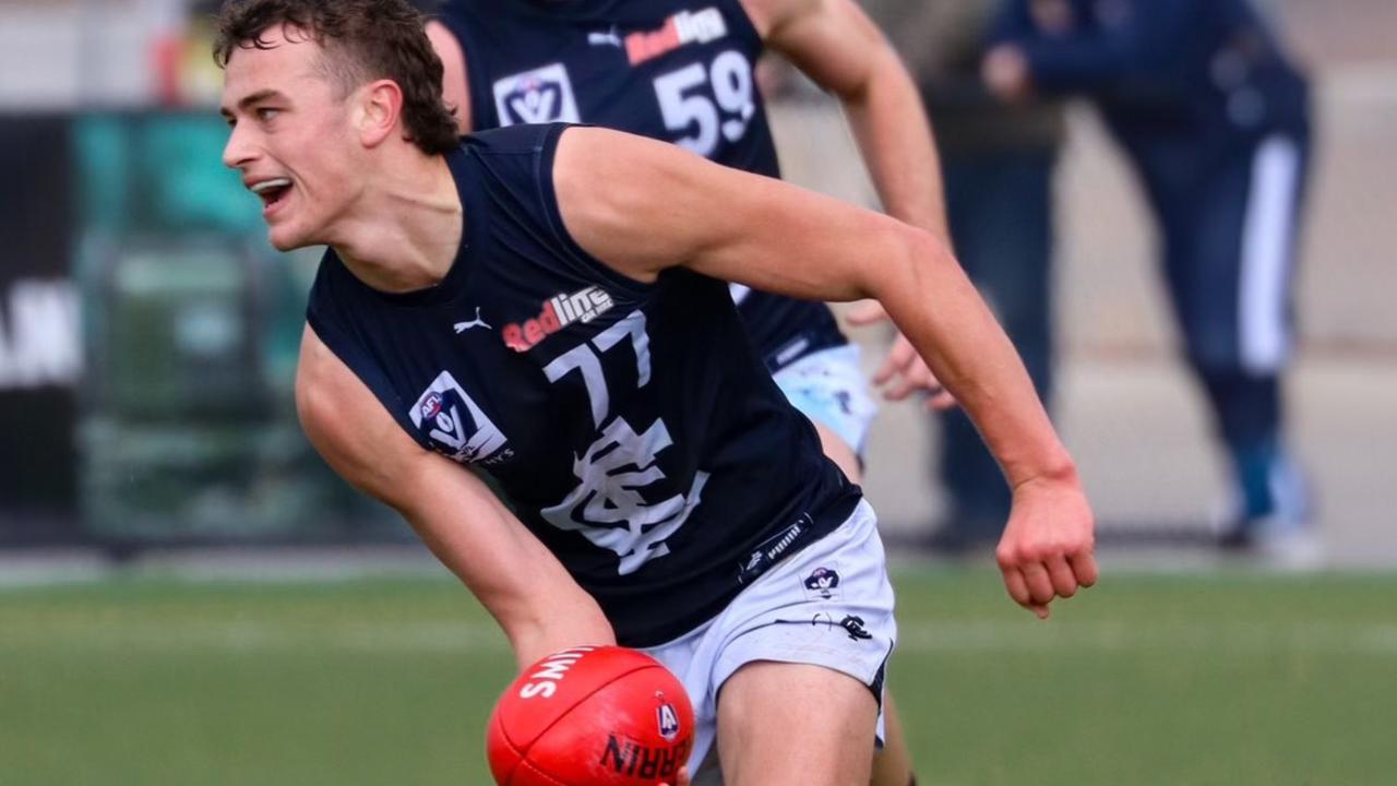 The bolter from the Blue? White cracks in at Carlton