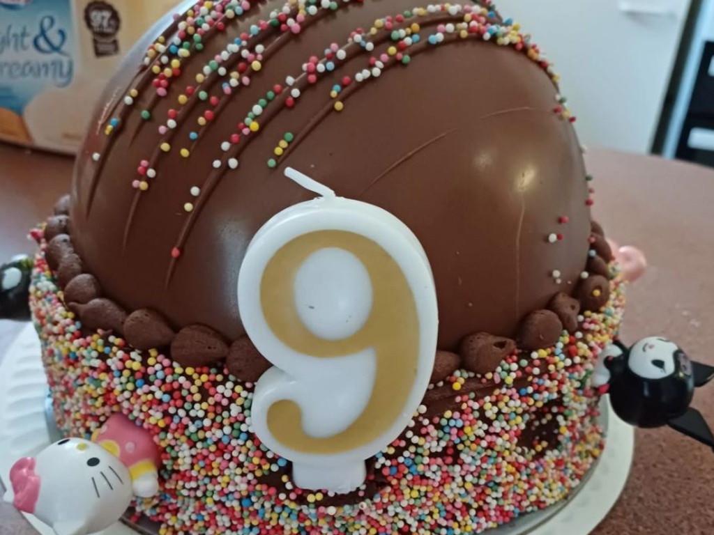 A customer was disappointed by Woolies' $36 smash cake. Picture: Facebook