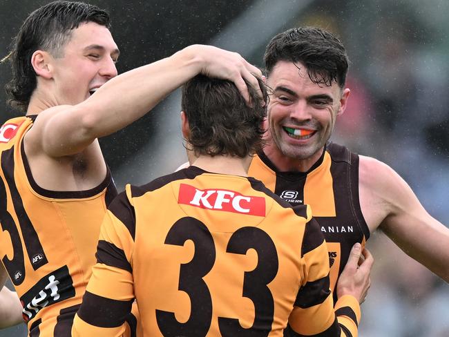 The Hawks live for the pressure game. Picture: Steve Bell/AFL Photos/via Getty Images