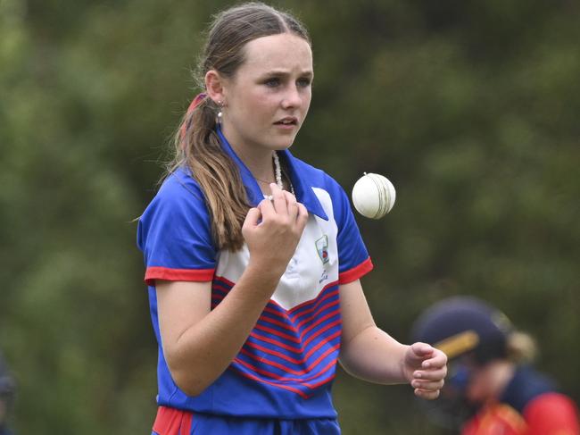 Cosette Thomas in Newcastle colours at the U16 Country Championships. Picture: Martin Ollman