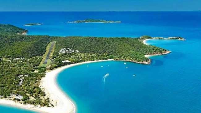 The public will be able to buy into the Great Keppel Island development in a world first crypto currency deal. Picture: Knight Frank