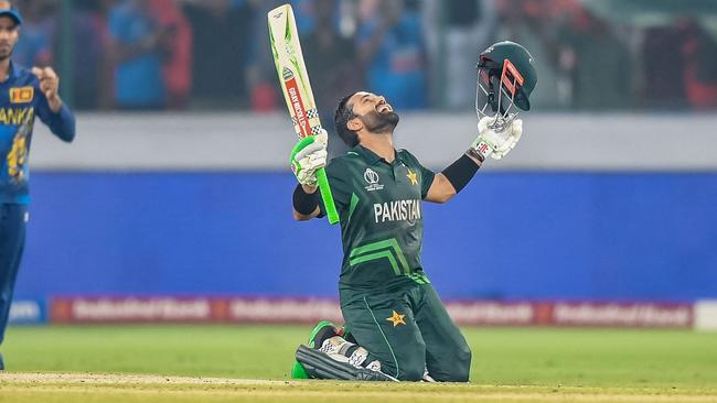 Pakistan's Mohammad Rizwan celebrates. Photo by Noah SEELAM / AFP.