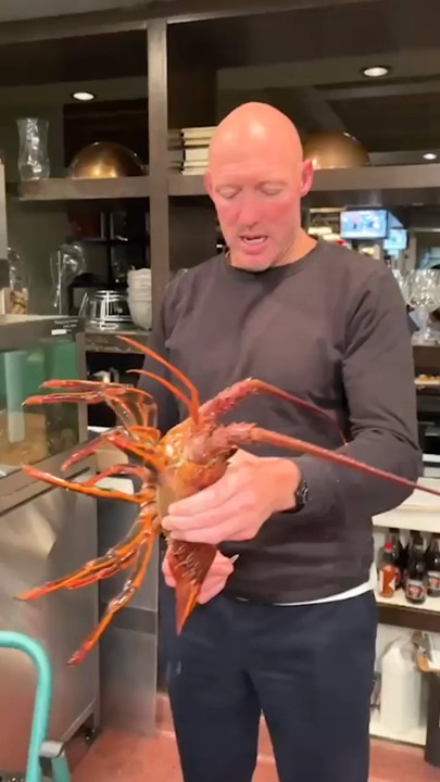 Cronulla Sharks treated to glamorous lobster dinner in LA