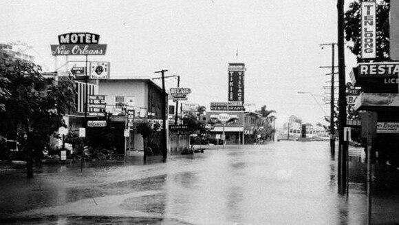 Cavill Ave during the 1974 floods.