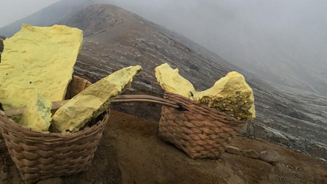 Sulphur mining at Kwata Ijen volcano.