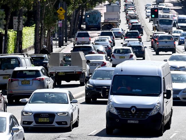 SYDNEY, AUSTRALIA - NewsWire Photos November 16, 2021: Commuter traffic returns along Parramatta road in Sydney.   Picture: NCA NewsWire / Jeremy Piper